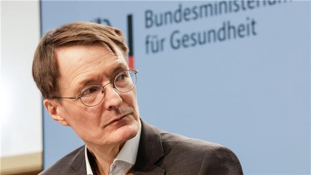 Lauterbach: Reform lässt Krankenkassenbeiträge nicht steigen Bundesgesundheitsminister Karl Lauterbach rechnet bereits in diesem Jahr mit Erleichterungen für Ärzte und Patienten.