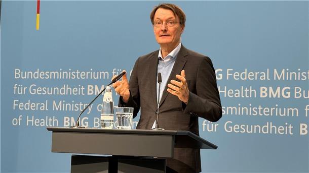 Teure Pflege: Beitragssatz steigt um 0,2 Prozentpunkte Bundesgesundheitsminister Lauterbach hat dem Kabinett eine Regierungsverordnung zur Anhebung des Pflegebeitrags zugeleitet.