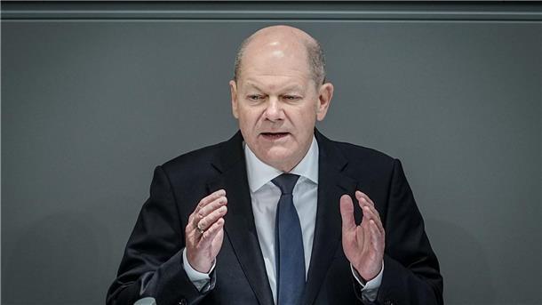 Scholz: Unterstützen die Ukraine so lange wie nötig Bundeskanzler Olaf Scholz gibt vor dem Bundestag eine Regierungserklärung zum Europäischen Rat ab.