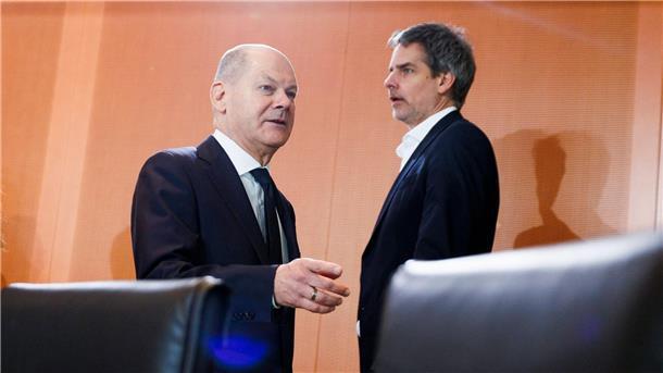 Bundeskanzler Olaf Scholz hat sich zur Papst-Interview geäußert.