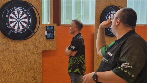 Darts auf Top-Niveau: Stute schlägt Buhr im Krimi-Finale des Aue-Mehde-Cups Bundesligaspieler Sascha Wandrey vom DC Vegesack schied im Viertelfinale gegen den späteren Finalisten Anton Buhr aus.