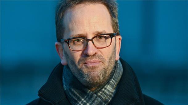 Bundesnetzagentur-Chef Klaus Müller beklagt zu wenig Wettbewerbsdruck im Strom- und Gasmarkt.