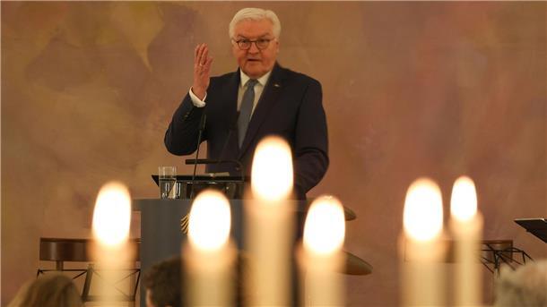 Bundespräsident Frank-Walter Steinmeier spricht beim „Republikanischen Bankett“ im Schloss Bellevue.