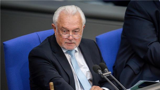 Lauterbach: Corona-Maßnahmen mehr als begründet Bundestagsvizepräsident und FDP-Vize Kubicki setzt Gesundheitsminister Lauterbach unter Druck. (Archivbild)