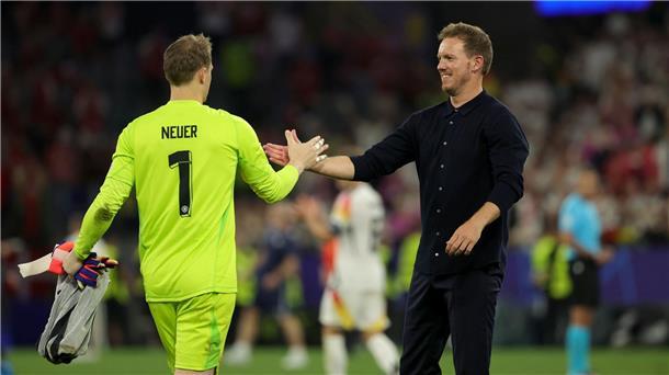 Bundestrainer Julian Nagelsmann äußert sich in höchsten Tönen über Manuel Neuer.