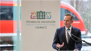Bundesverkehrsminister Volker Wissing spricht bei der feierlichen Inbetriebnahme des digitalen Testfelds in Annaberg-Buchholz.