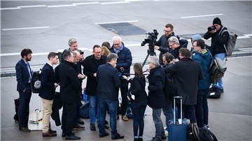 Bundeswirtschaftsminister Robert Habeck vor seinem Abflug nach Windhuk (Namibia).