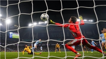 BVB-Torwart Gregor Kobel konnte die Niederlage nicht verhindern.