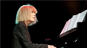Carla Bley auf dem Moers Festival 2012. Jetzt ist die Pianistin im Alter von 87 Jahren gestorben.