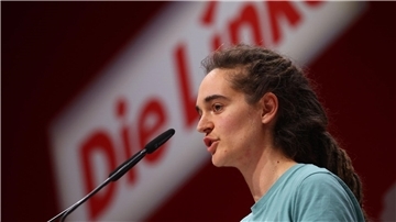 Carola Rackete bildet zusammen mit Martin Schirdewan das Spitzenduo für die Europawahl im kommenden Jahr.