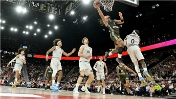 Carsen Edwards glänzte gegen Paris mit 32 Punkten als Topscorer.