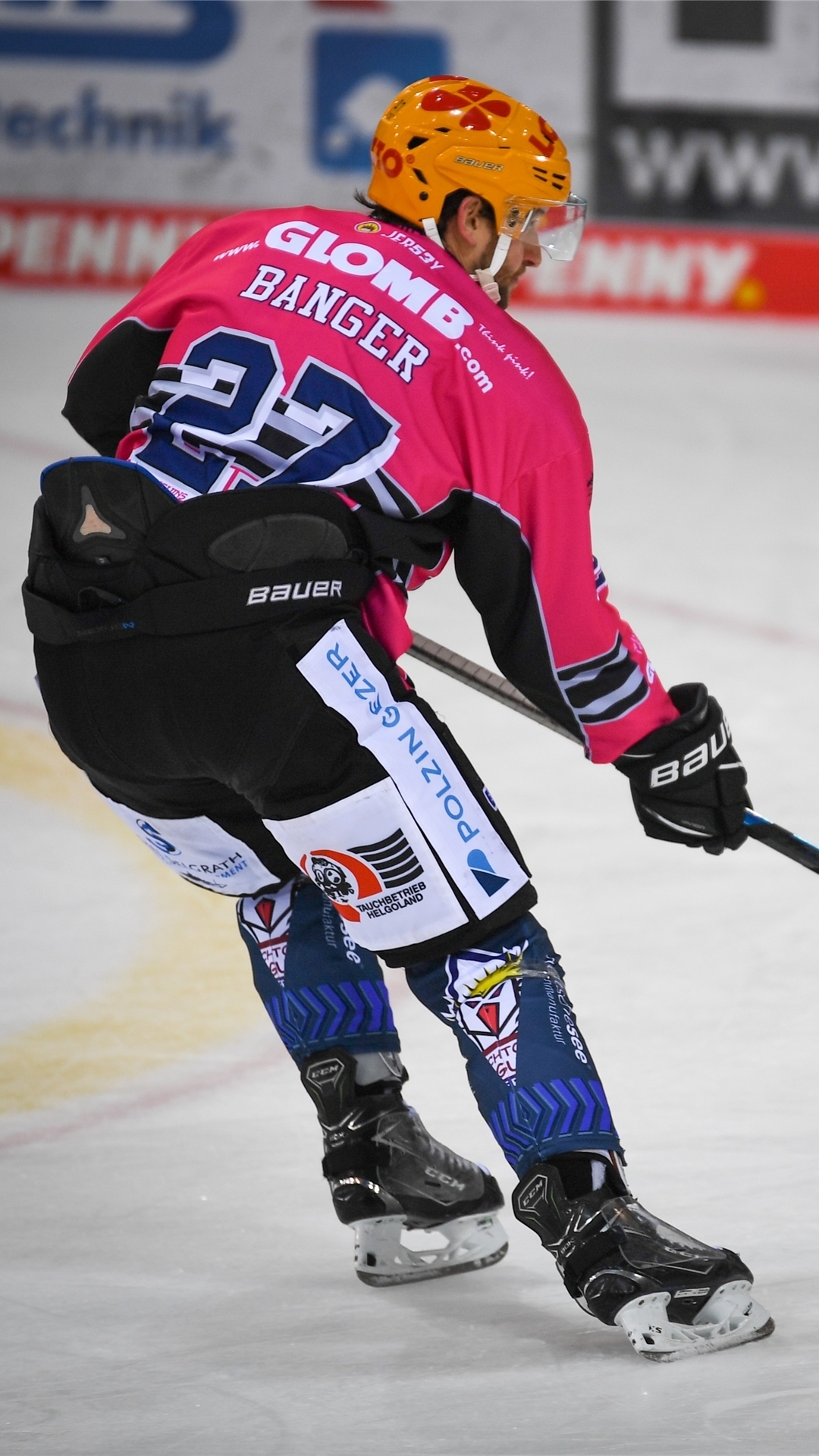 Carson McMillan trägt seinen Spitznamen Banger auf dem Trikot.