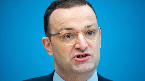 CDU-Politiker Jens Spahn wirbt für eine Auswahl von Flüchtlingen durch das Flüchtlingswerk.