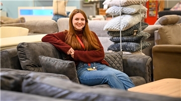 Charmaine Schulz bei Poco