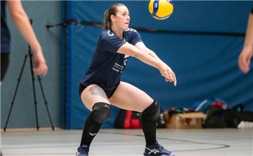 Cheyenne Sextroh bei der Annahme ; TuS Tarmstedt Volleyball Damen