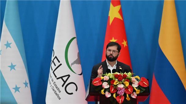 Neue Wege im Zollstreit? Warum China um Lateinamerika buhlt Chiles Präsident Boric forderte eine gemeinsame Umsetzung von Chinas Plänen.