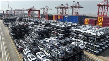 Chinesische Elektro- und Hybridautos für den Export. Die Stromer werden von der EU mit Zöllen belegt. (Archivbild)