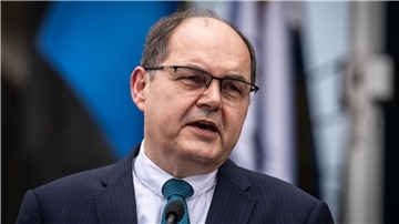 Christian Schmidt, der Hohe Repräsentant für Bosnien und Herzegowina, bei einer Pressekonferenz in Sarajewo.