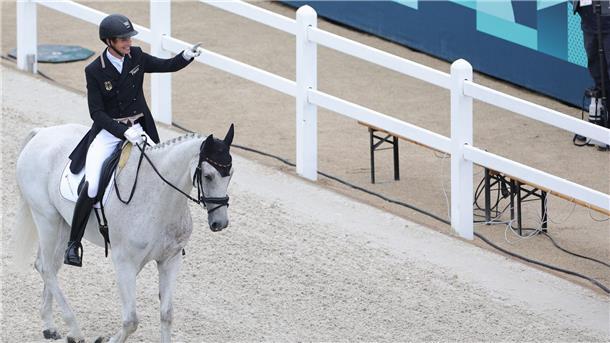 Christoph Wahler und Carjatan reiten als zweites deutsche Paar bei Olympia.