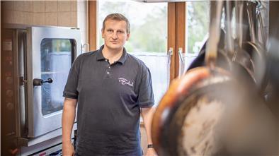 Claus Seebeck betreibt in Flögeln einen familiengeführten Landgasthof.