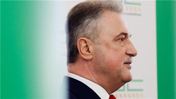 Weselskys „Denkfehler“ entfacht neues Unverständnis Claus Weselsky, Vorsitzender der Gewerkschaft Deutscher Lokomotivführer (GDL).