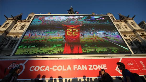 Ärzte fordern: FIFA soll Partnerschaft mit Coca-Cola beenden Coca-Cola steht bei Ärzten in der Kritik.