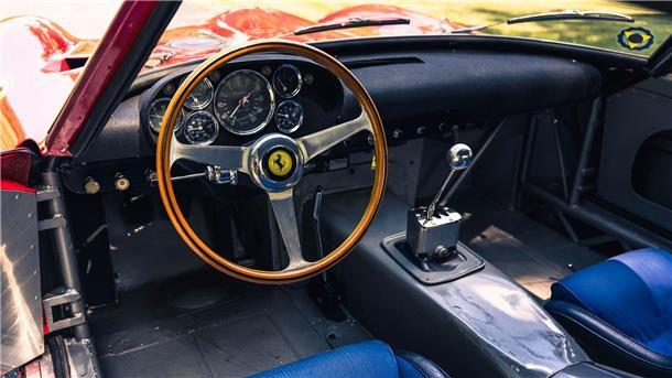 Cockpit eines 1962er Ferrari 330 LM / 250 GTO.
