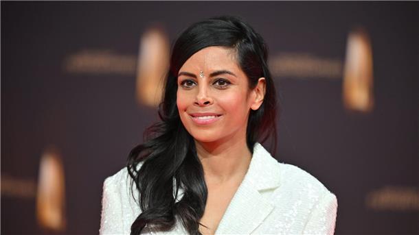 Das halten Fernsehen-Kollegen von Raabs Rückkehr Collien Ulmen-Fernandes hat viele gute Erinnerungen an Raab.