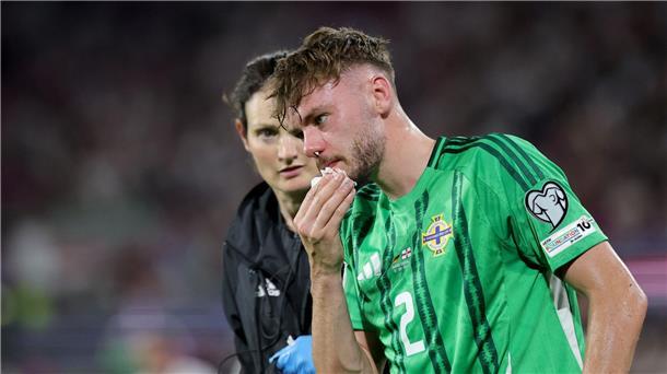 Conor Bradley wird den Nordiren gegen Deutschland fehlen. 