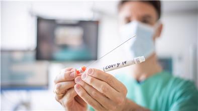 Corona-Studie: Der Bremerhavener Krisenstab und das Gesundheitsamt möchten die Ausbreitung in engeren Familienverbünden untersuchen.