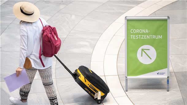 Corona-Tests gibt es auch weiterhin, doch der Wert der Sieben-Tage-Wert der positiven Tests soll nicht mehr allein maßgeblich sein für politische Entscheidungen über Corona-Beschränkungen.