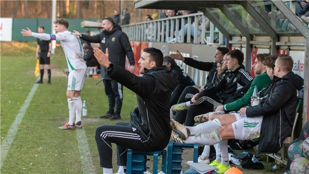 Da geht's zu den Punkten: Nach den Niederlagen in Vorsfelde und Meppen hoffen Trainer und Mannschaft des Heeslinger SC auf eine Trendwende im Spiel gegen den Tabellenführer.