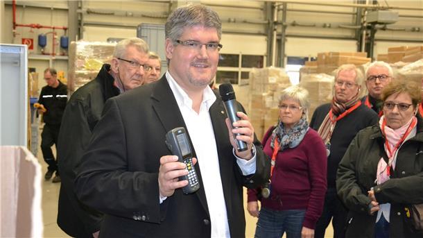 Da war noch alles in Ordnung: Tim Jöllenbeck, Geschäftsführer und Sohn des Firmengründers, führte 2018 Leser der Zevener Zeitung durch den Betrieb in Weertzen. Seit vergangener Woche trifft er wesentliche Entscheidungen nur noch mit Zustimmung des Insolvenzverwalters.