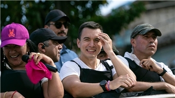 Daniel Noboa (M) gilt als Mitte-Rechts-Politiker.