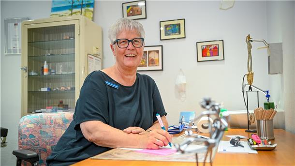 Impfungen: Himmlischer Einsatz der Praxisengel Dank in der Pandemie für die medizinische Fachangestellte Bärbel Brinckmann in der Praxis Woynar.