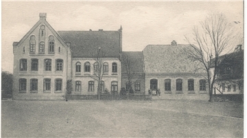 Das alte Schulhaus der heutigen Aue-Mehde-Grundschule