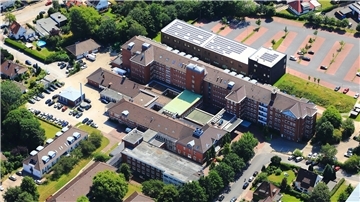 Luftaufnahme des AMEOS Klinikums Am Bürgerpark Bremerhaven
