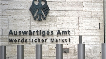Das Auswärtige Amt erklärt zwei Angehörige der iranischen Botschaft zu unerwünschten Personen.