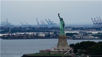Das berühmte New Yorker Wahrzeichen ist ein Geschenk Frankreichs an die USA. (Archivbild)
