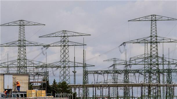 Länder fordern „wettbewerbsfähigen Strompreis“ für Industrie Das Bundeskabinett berät auf Schloss Meseberg unter anderem über einen staatlich subventionierten Industriestrompreis.