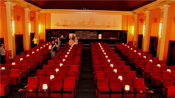 Das Centraltheater Brake (CTB) ist aufwendig saniert worden und versprüht seinen eigenen alten Charme. Nach den Einschränkungen durch Corona steigen die Besucherzahlen wieder. Doch nun sind die Energiekosten, die auf das Kulturzentrum zukommen, das größte Problem.