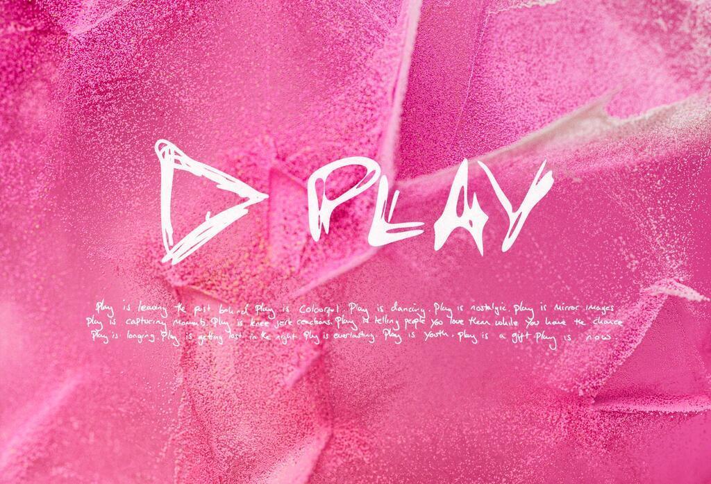Ed Sheeran will die Vergangenheit hinter sich lassen Das Cover des Albums „Play“.