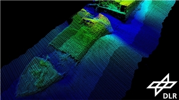 Das DLR-Institut für den Schutz maritimer Infrastrukturen in Bremerhaven wird auch bei der nächsten Expedition dabei sein. Bei der letzten im September 2021 konnten die Mitarbeiter mit ihrem autonomen Unterwasserfahrzeug „Seekatze“ und einer Tauchdrohne wichtige Aufnahmen machen wie hier vom Sperrbrecher „Friesland“ aus dem Zweiten Weltkrieg.
