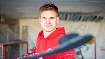 Das Dorumer Eishockeytalent Justin Büsing spielt aktuell bei den Kölner Haien.
