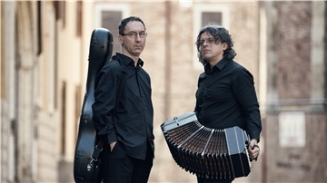 Das Duo Bandini-Chiacchiaretta spielt am 6. Juni zum Auftakt der Zevener Gitarrenwoche.