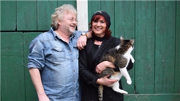 Das Duo Fernbeziehung ist am 29. Mai in der Konzertmuschel in Tossens zu hören. Hinzu kommen im Wonnemonat fünf weitere Veranstaltungen.