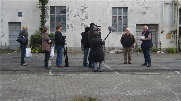 Das Ergebnis der Dreharbeiten auf dem Kistner-Gelände ist am Mittwoch, 8. April, den ganzen Tag unter www.kulturbuero-bremerhaven.de zu sehen.