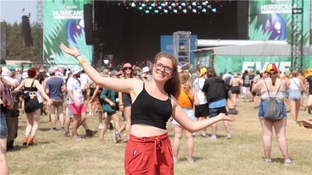 Das erste Mal auf dem Hurricane-Festival. Statt Matsch und Regen gab es Sonne, Hitze und Glitzer. Und somit war es ganz anders als ich es erwartet habe.