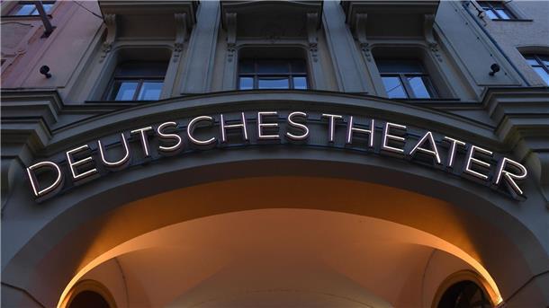 „Die Zauberflöte“ als Musical Das Foto zeigt das Deutsche Theater in München. Am Freitag wird dort „Die Zauberflöte“ als Musical uraufgeführt.