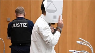 Das Gericht stellte die besondere Schwere der Schuld fest. 